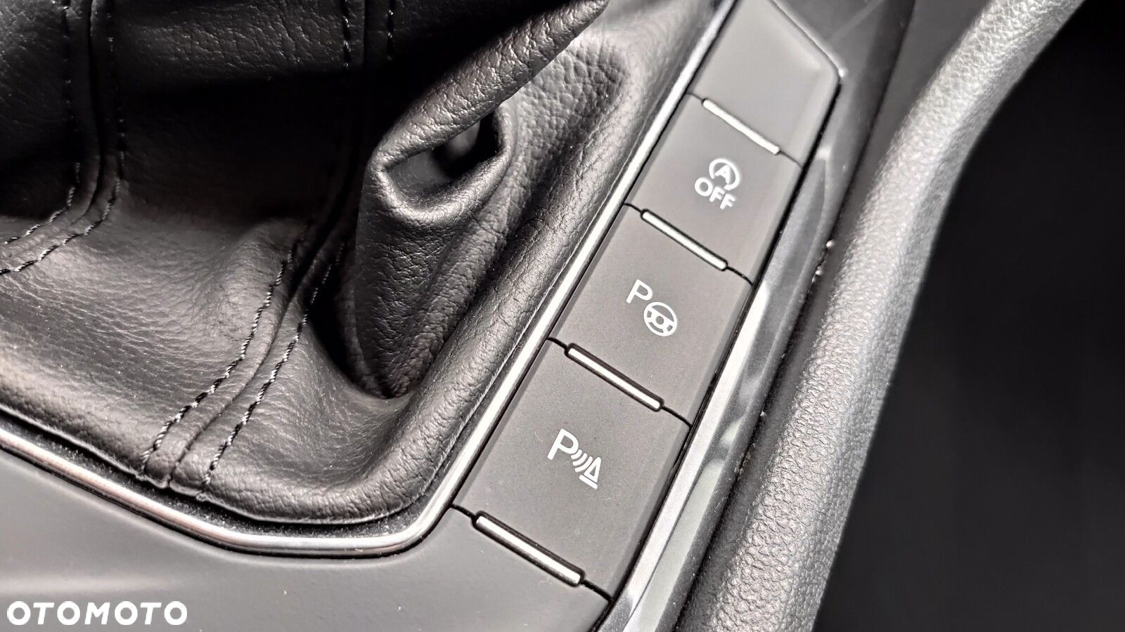 Volkswagen Tiguan - 32