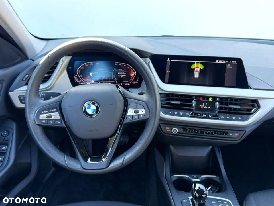BMW Seria 1 - 11