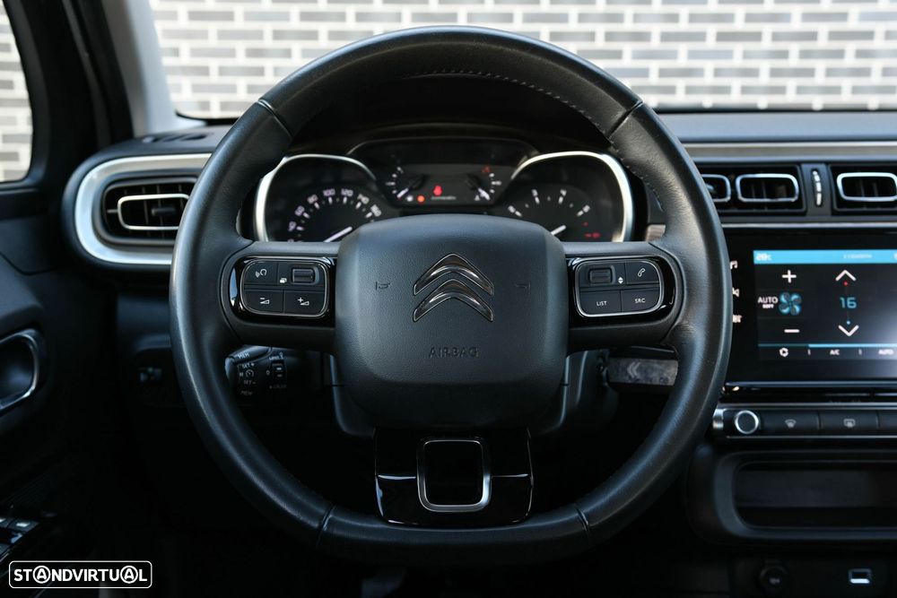 Citroën C3 1.2 PureTech Shine — fotografia 16