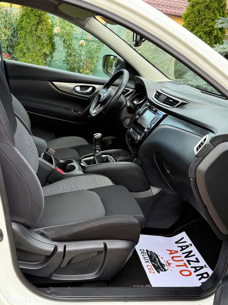 Nissan Qashqai 1.5 DCI Start/Stop N-Connecta - 8