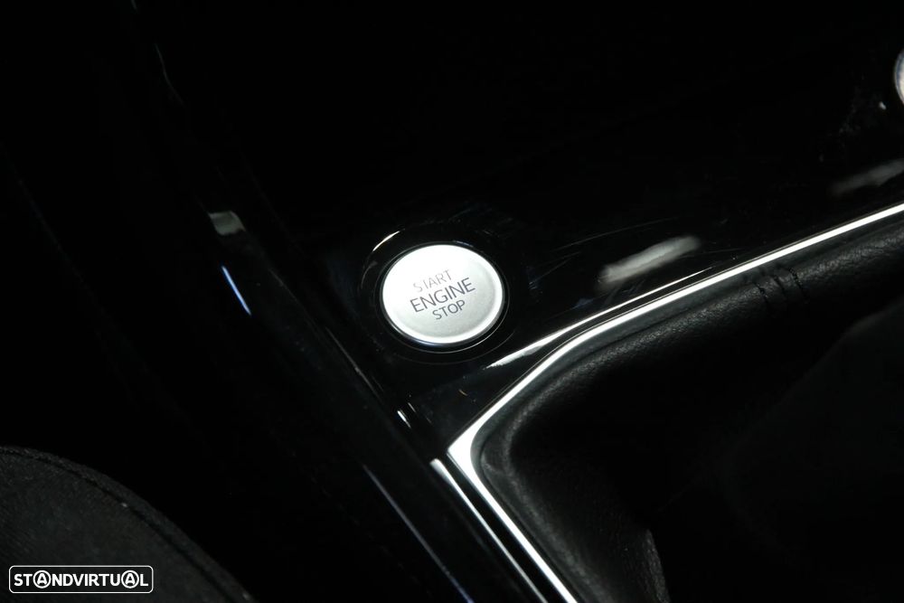 VW T-Cross 1.0 TSI Urban - 16