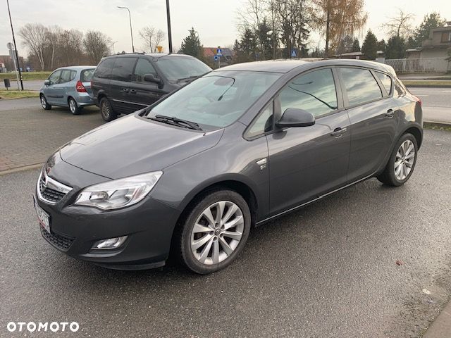 Opel Astra - 1