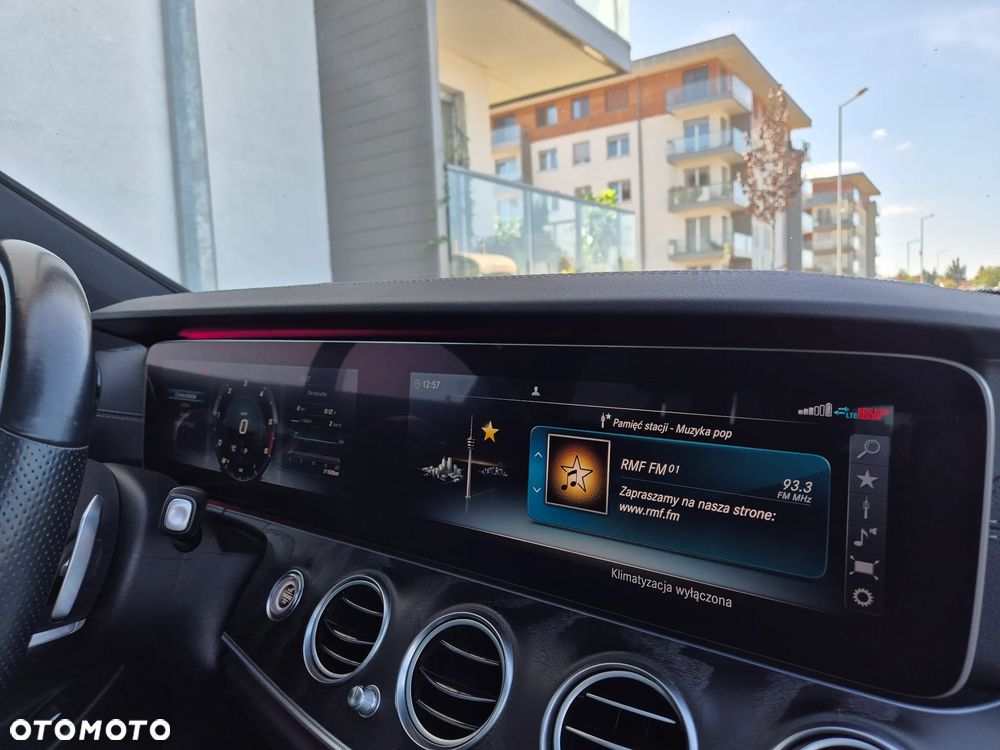 Mercedes-Benz Klasa E 300 d 9G-TRONIC AMG Line - 18