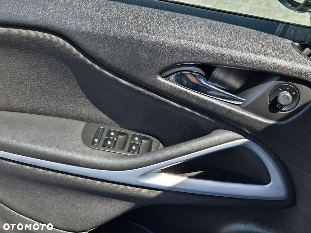 Opel Zafira - 11