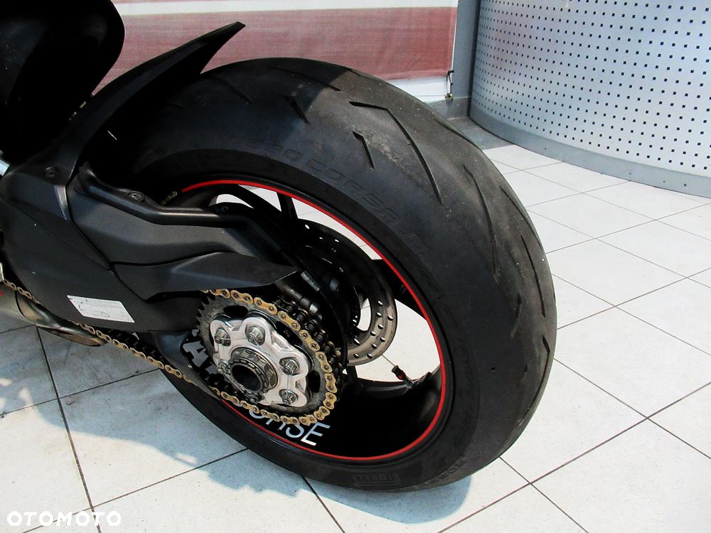 Ducati 1199 Panigale - 24