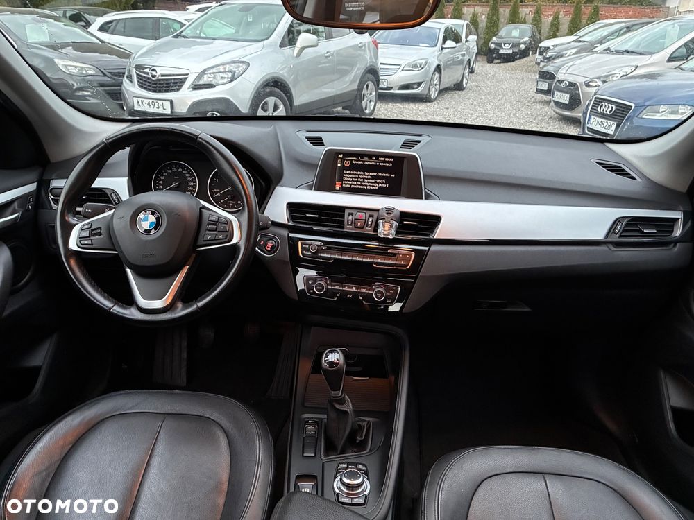 BMW X1 sDrive18d - 12