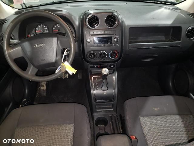 Jeep Patriot 2.4 Limited CVT2 - 10