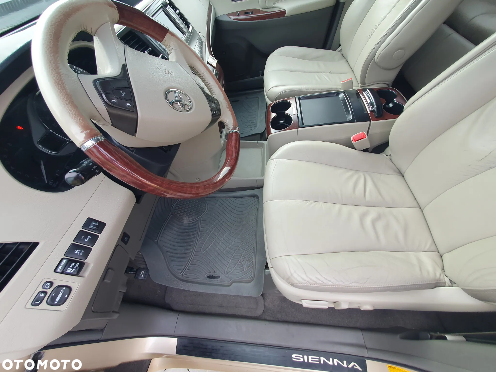 Toyota Sienna 3.5 V6 Limited AWD - 10