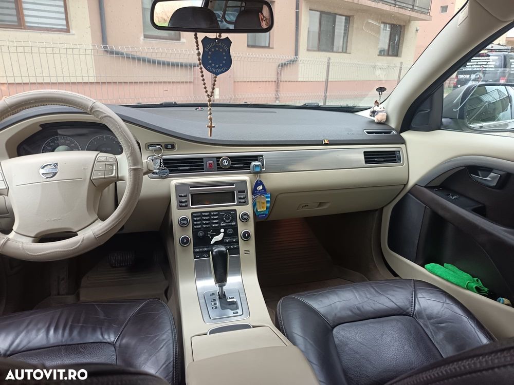Volvo XC 70 D5 AWD Geartronic Kinetic - 5