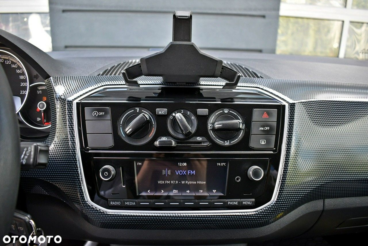 Volkswagen up! 1.0 move - 19