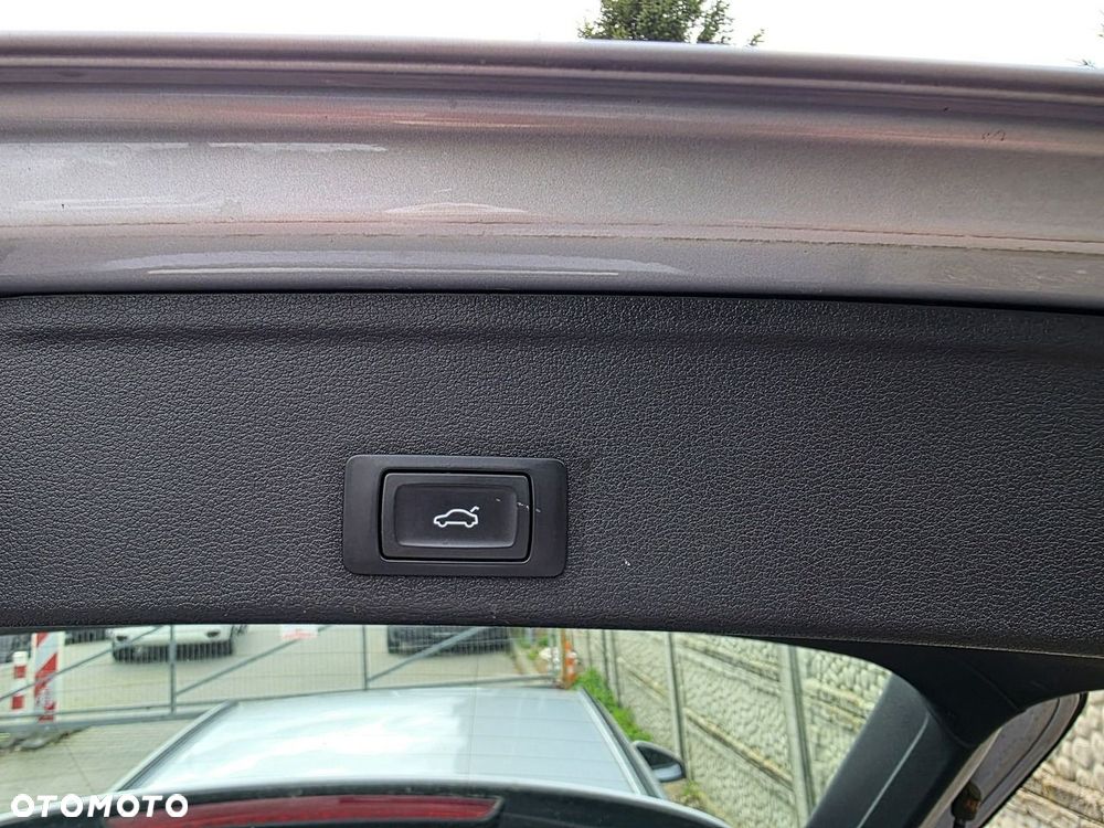 Audi A4 Avant 2.0 TDI - 30