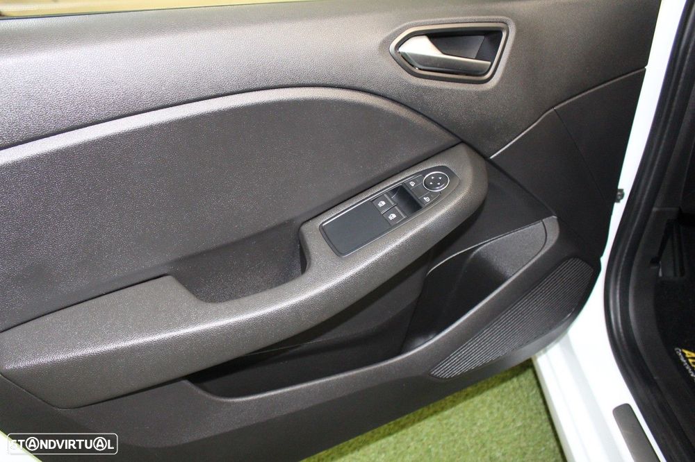 Renault Clio 1.0 TCe Limited Bi-Fuel - 11