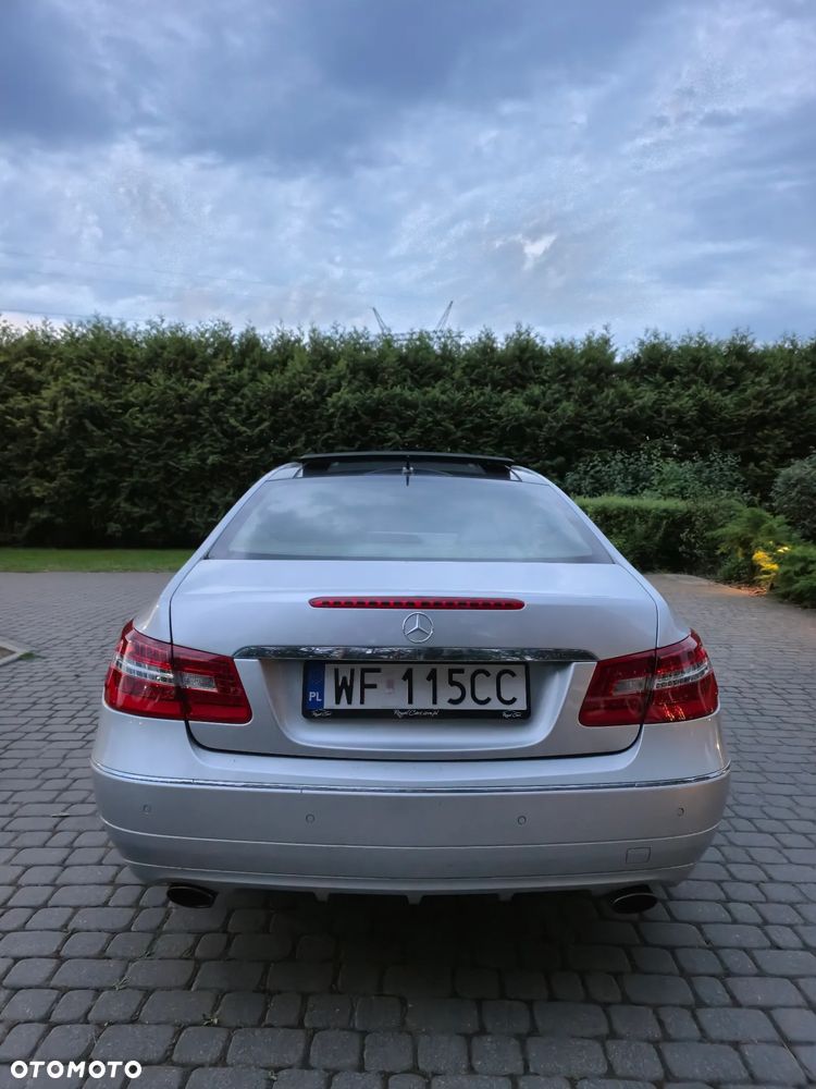 Mercedes-Benz Klasa E 350 CGI BlueEffICIENCY - 34