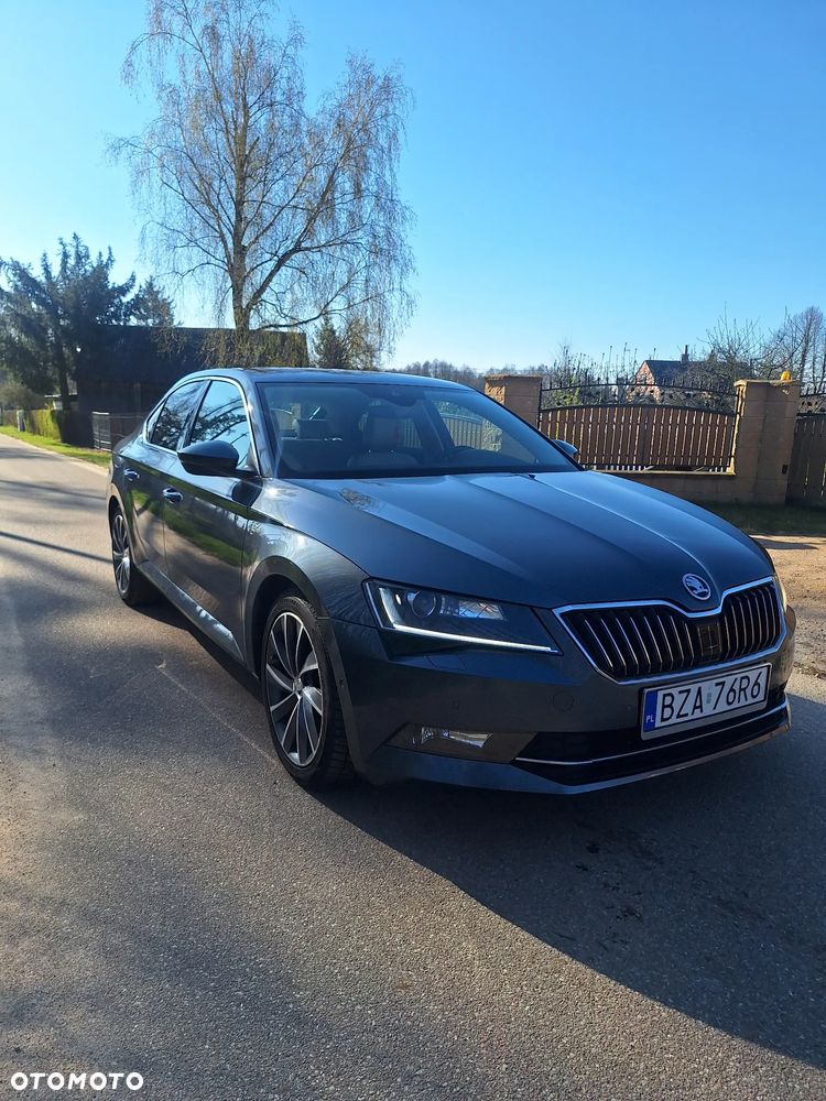 Skoda Superb 2.0 TDI 4x4 L&K DSG - 6