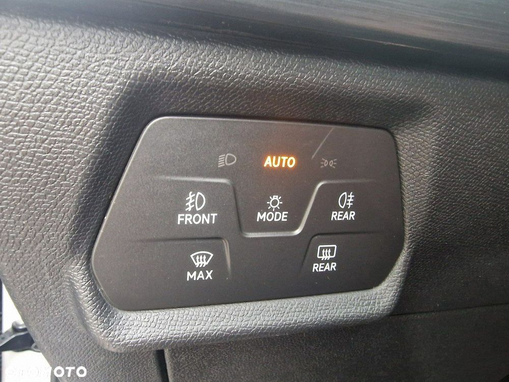 Cupra Formentor 1.4 e-Hybrid DSG Priority - 32