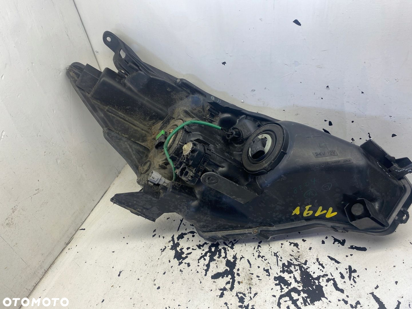 TOYOTA PRUS PLUS LAMPA LEWY PRZÓD SOCZEWKA - 9