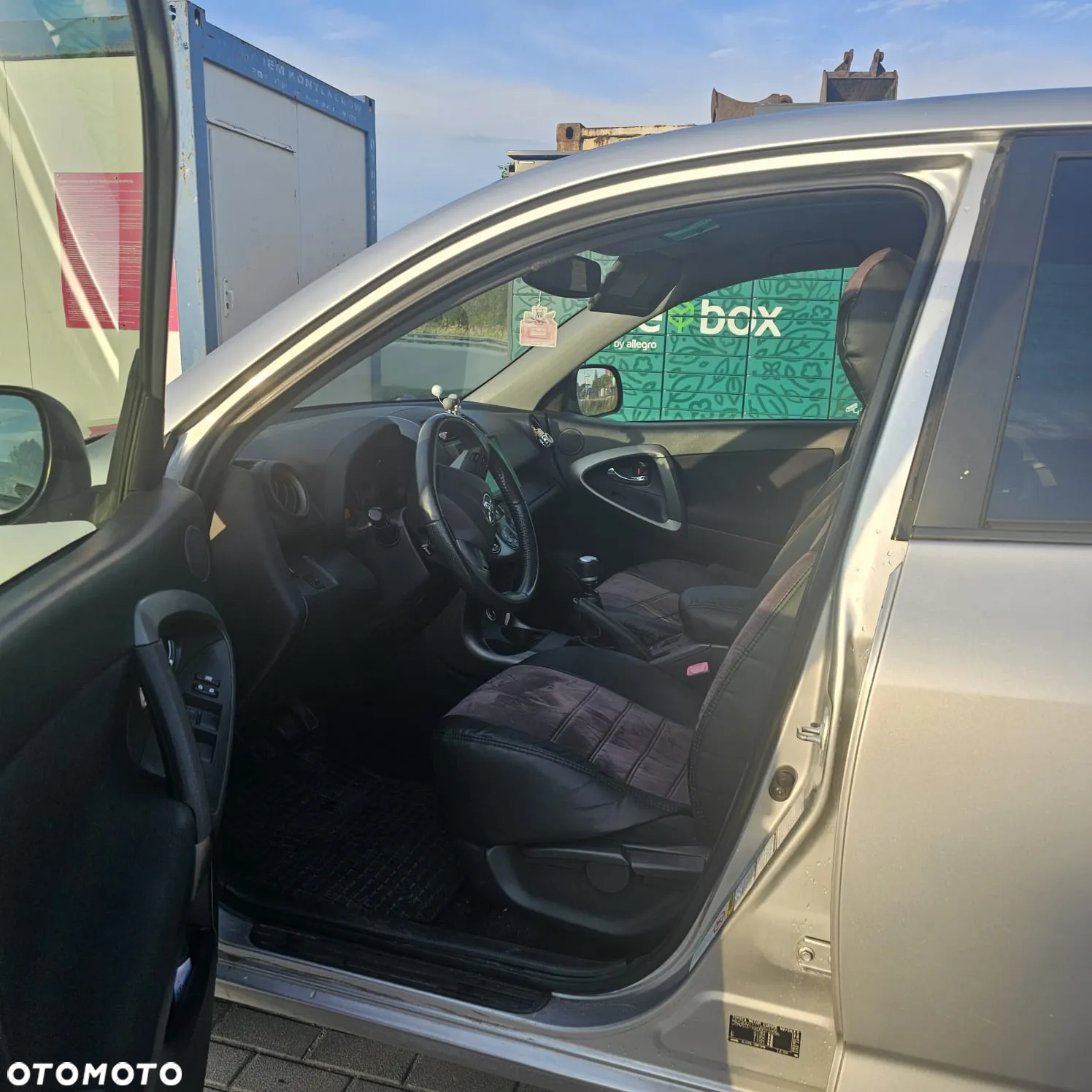Toyota RAV4 - 3