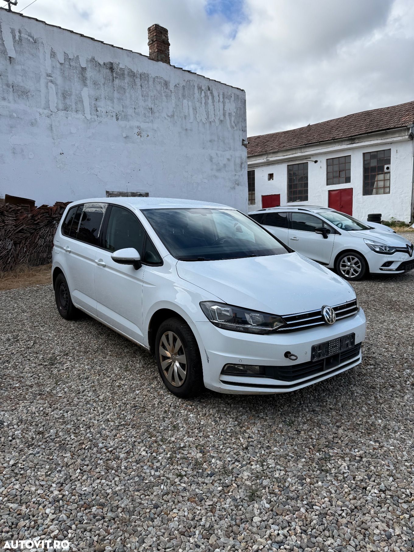 Volkswagen Touran 1.6 TDI SCR (BlueMotion Technology) DSG Comfortline - 1