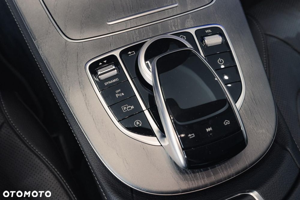 Mercedes-Benz CLS 450 4-Matic 9G-TRONIC - 25