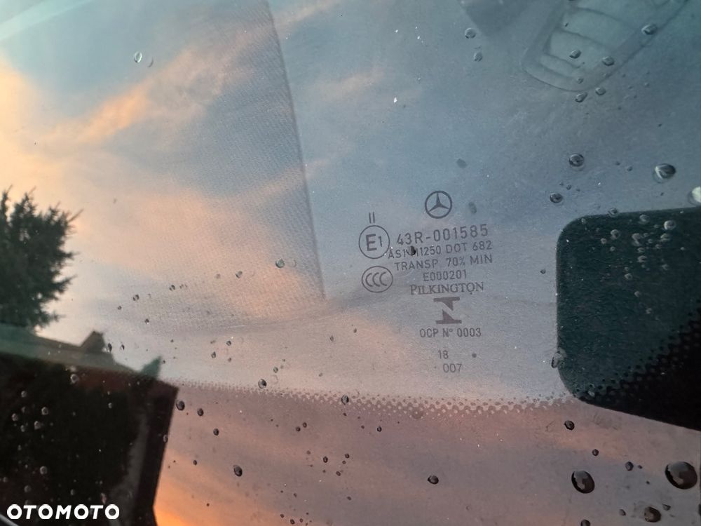 Mercedes-Benz Klasa E 220 d 4Matic 9G-TRONIC Sportstyle Edition - 31