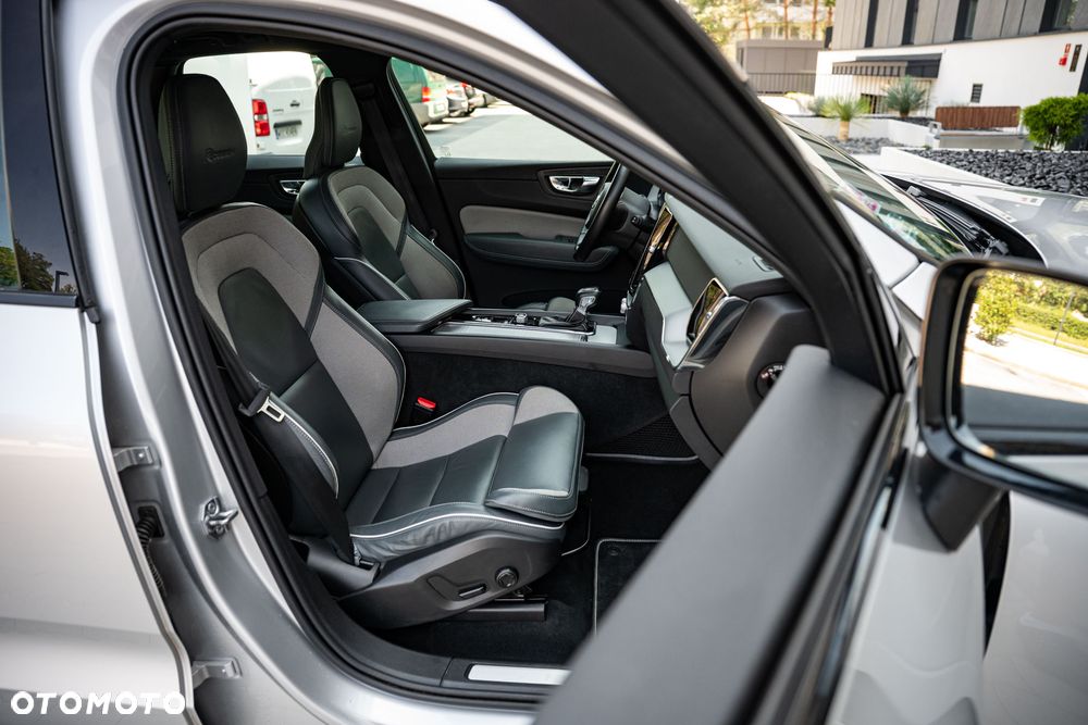 Volvo XC 60 D4 SCR R-Design - 9
