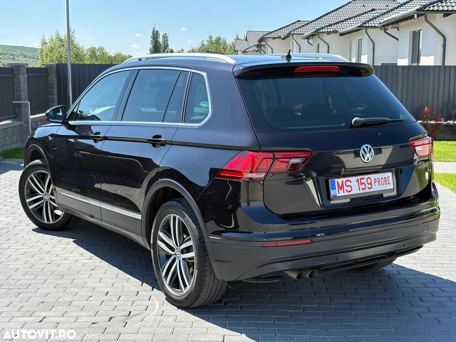 Volkswagen Tiguan 2.0 TDI 4Mot DSG Comfortline - 3