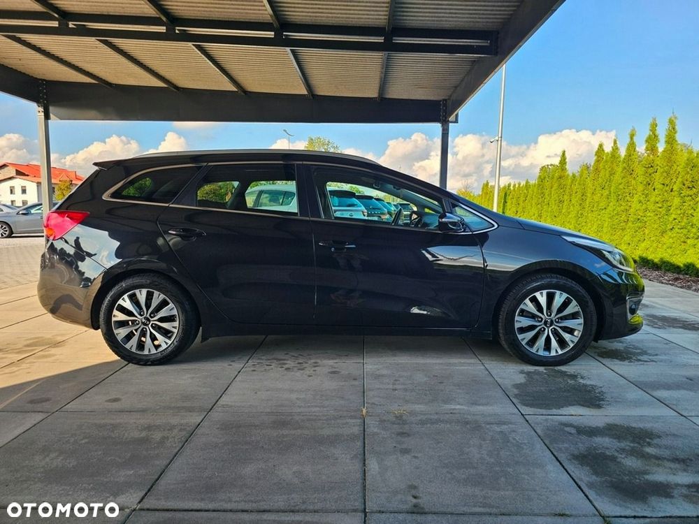Kia Ceed - 10