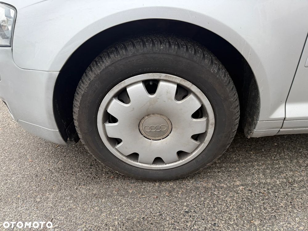 Audi A3 Sportback 1.6 Attraction - 2