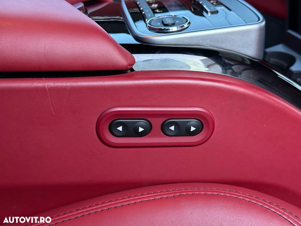 Maserati Quattroporte Q4 GranSport S - 33