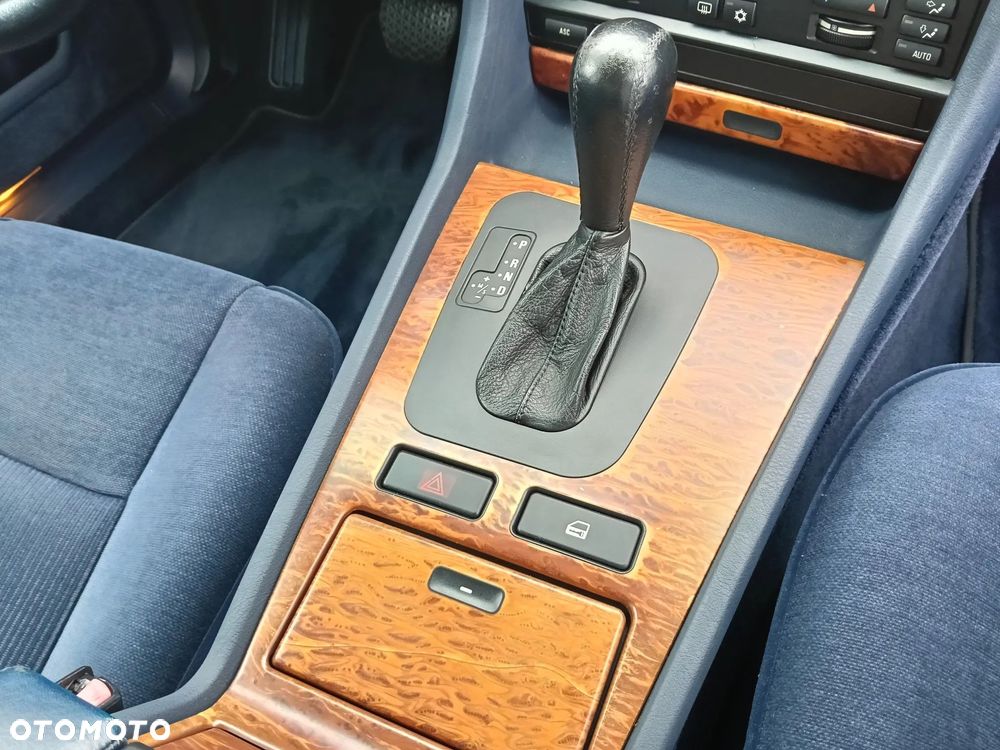 BMW Seria 7 - 30