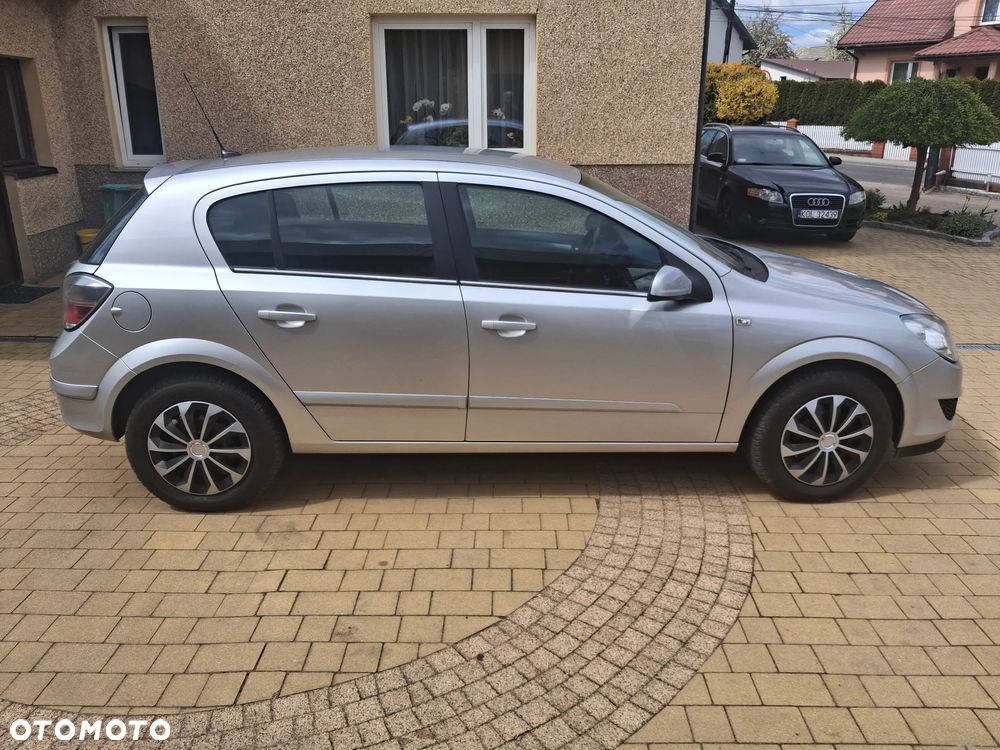 Opel Astra 1.4 Selection - 9