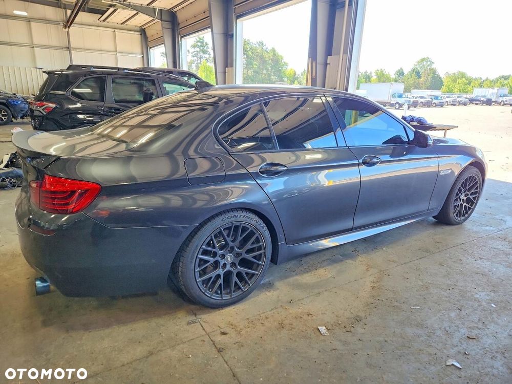 BMW Seria 5 535i xDrive - 4