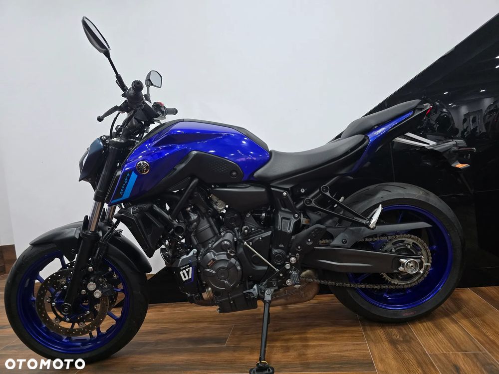 Yamaha MT - 7