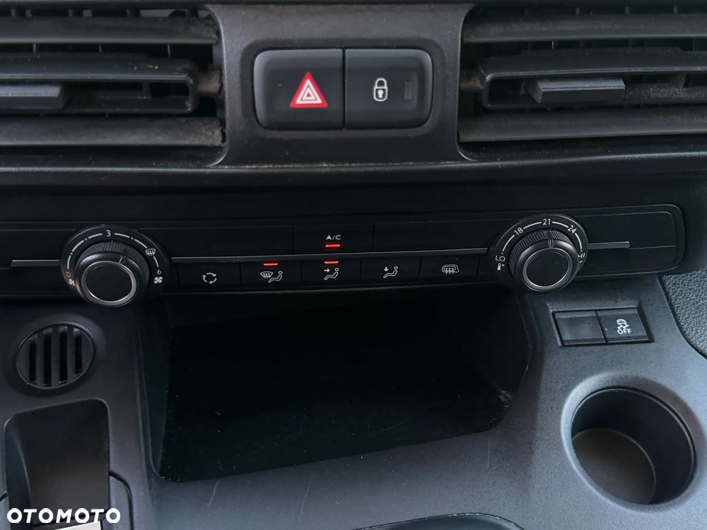 Citroën BERLINGO - 21