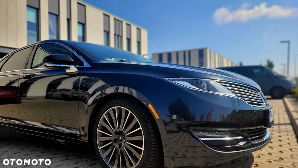 Lincoln MKZ - 1