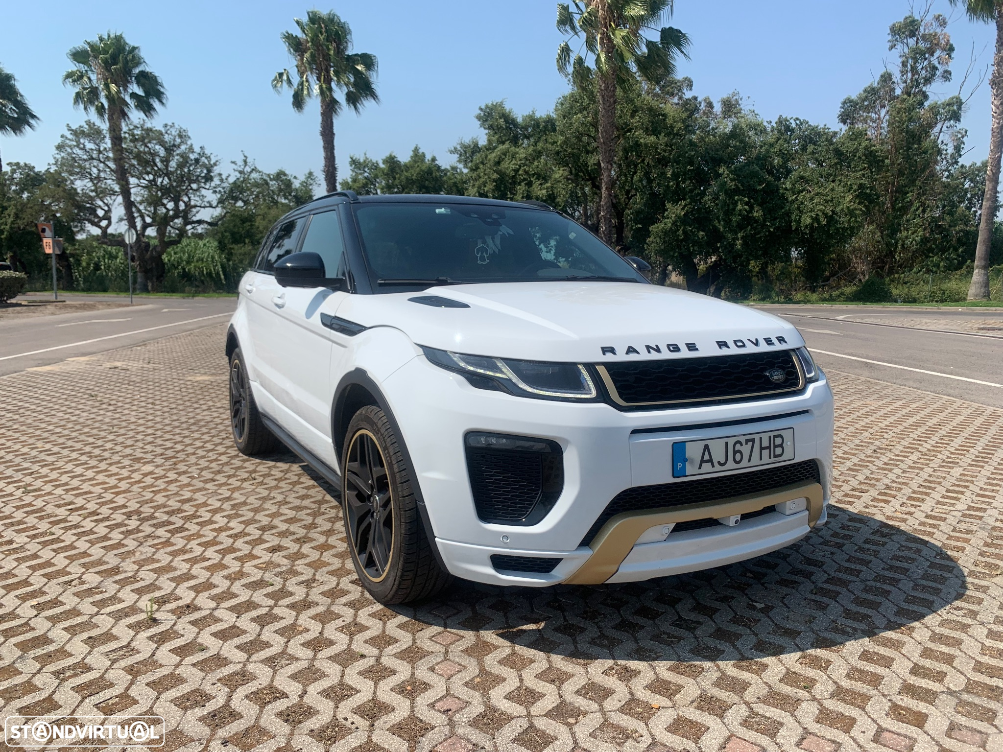 Land Rover Range Rover Evoque 2.0 TD4 SE Dynamic Auto - 6