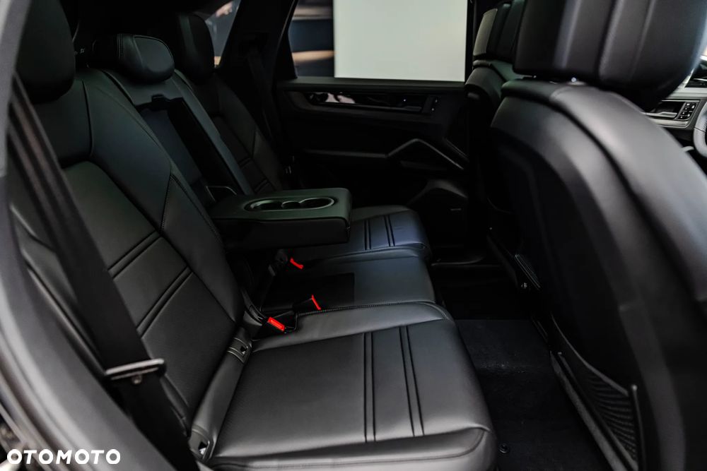 Porsche Cayenne E-Hybrid - 13