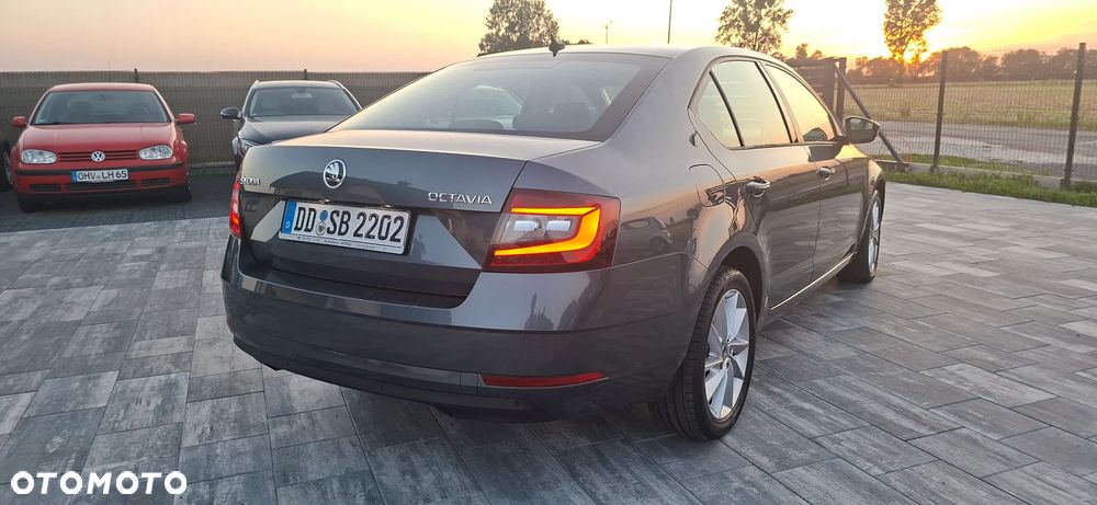 Skoda Octavia 2.0 TDI Tour - 5