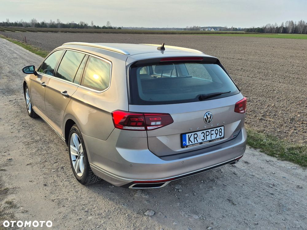 Volkswagen Passat 2.0 TDI 4Mot Elegance DSG - 12