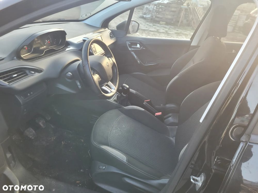 Peugeot 208 Blue-HDi 100 Stop&Start Allure - 5