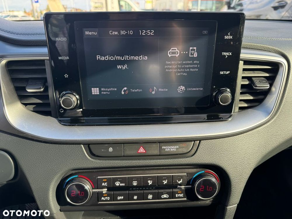 Kia Ceed 1.5 T-GDI M - 11