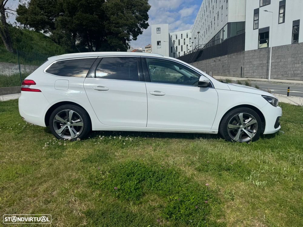 Peugeot 308 SW 1.5 BlueHDi Style J17 EAT8 - 4