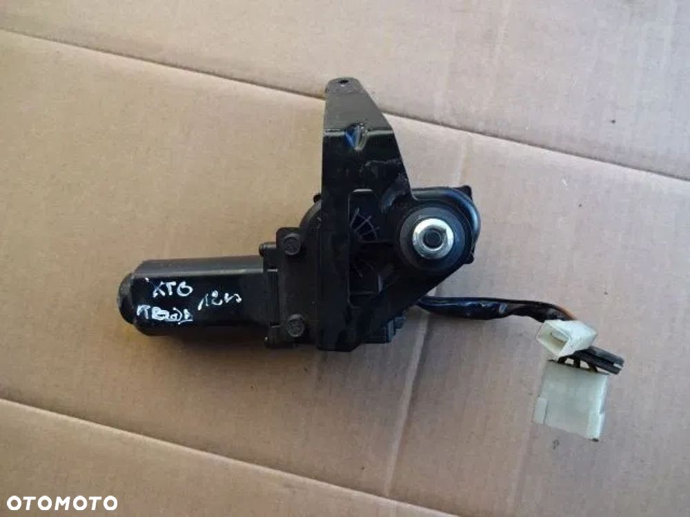 LIGIER IXO 2014 ROK MECHANIZM WYCIERACZEK PRZÓD - 1