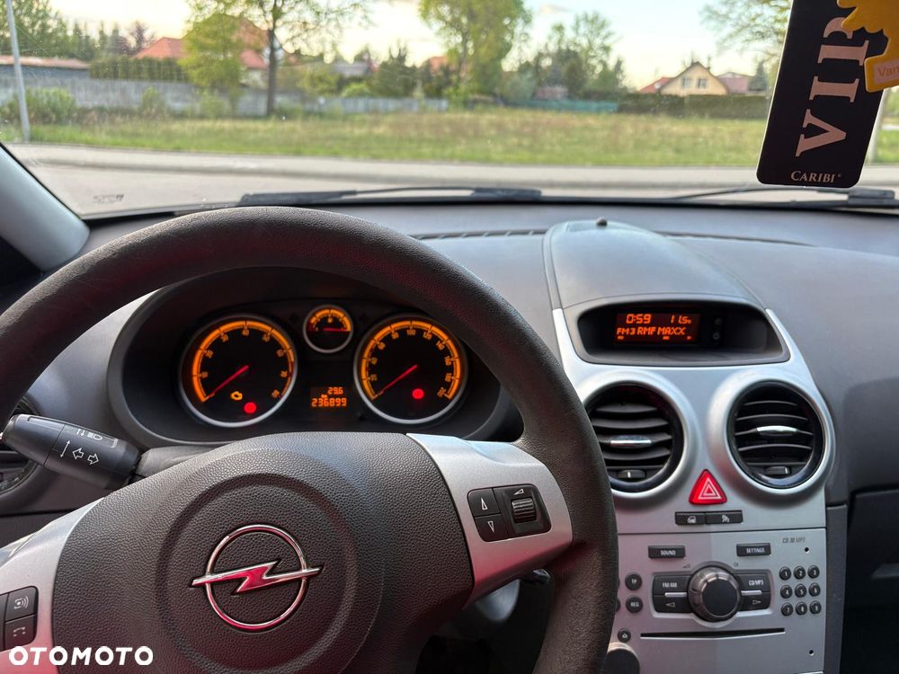 Opel Corsa 1.2 16V Cosmo - 17