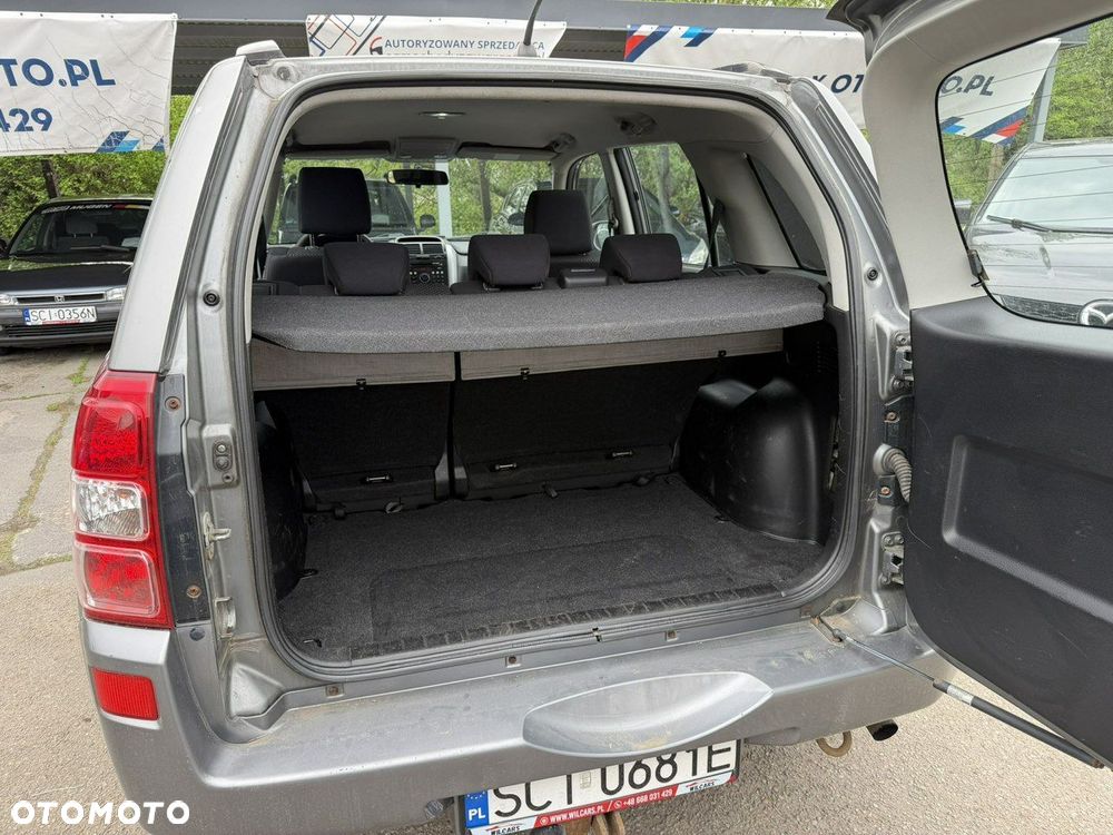 Suzuki Grand Vitara - 25