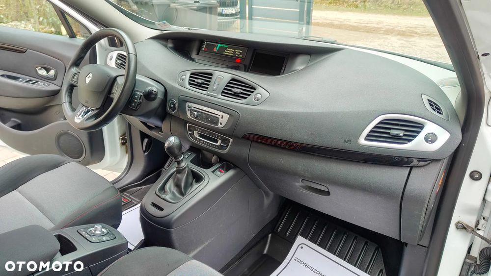 Renault Scenic - 16