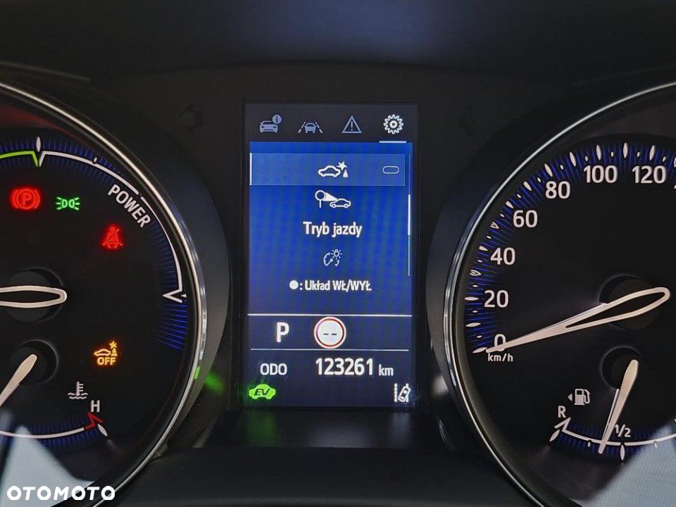 Toyota C-HR - 31