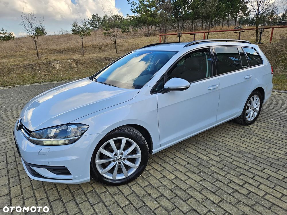 Volkswagen Golf - 2