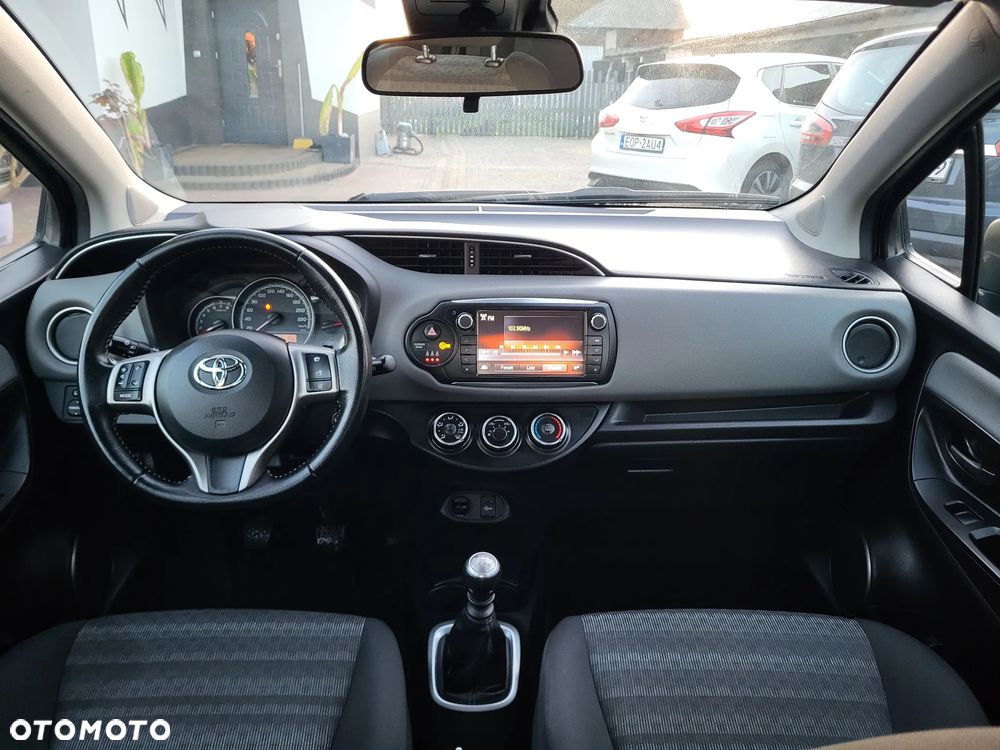 Toyota Yaris 1.33 Premium - 29