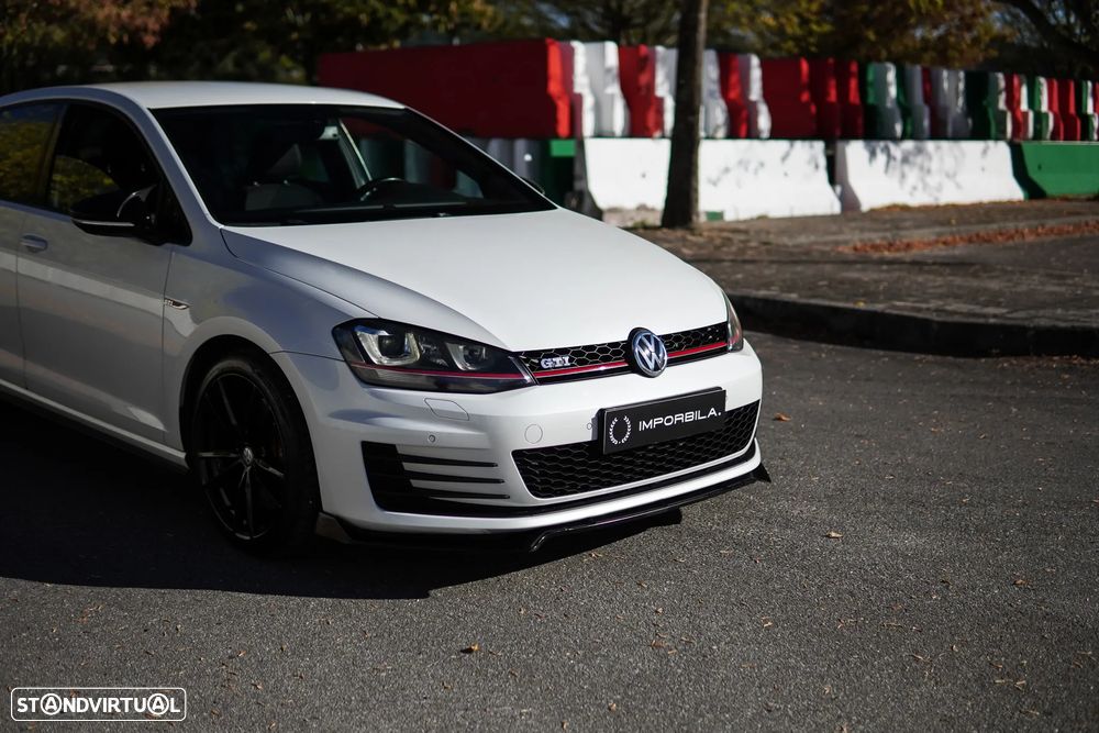 VW Golf GTI Performance BlueMotion - 14